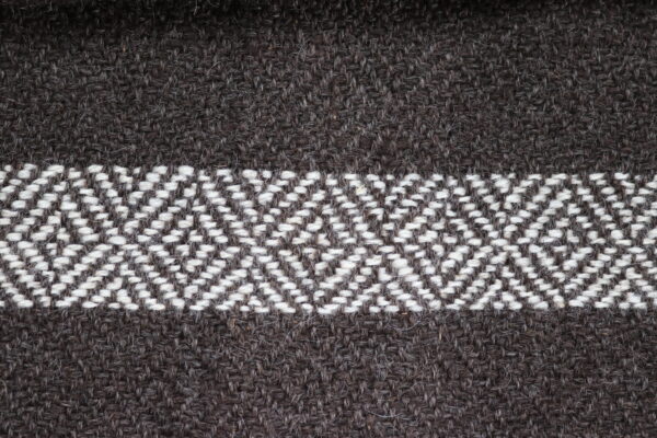 100% Icelandic Wool Broken Arrow Lap Blanket - Image 4